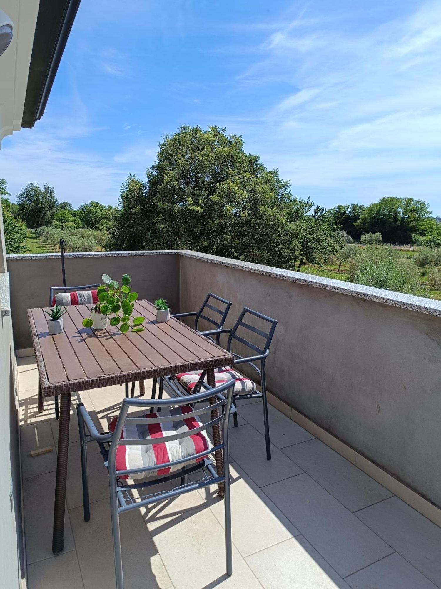 Apartman Ika Умаг Экстерьер фото